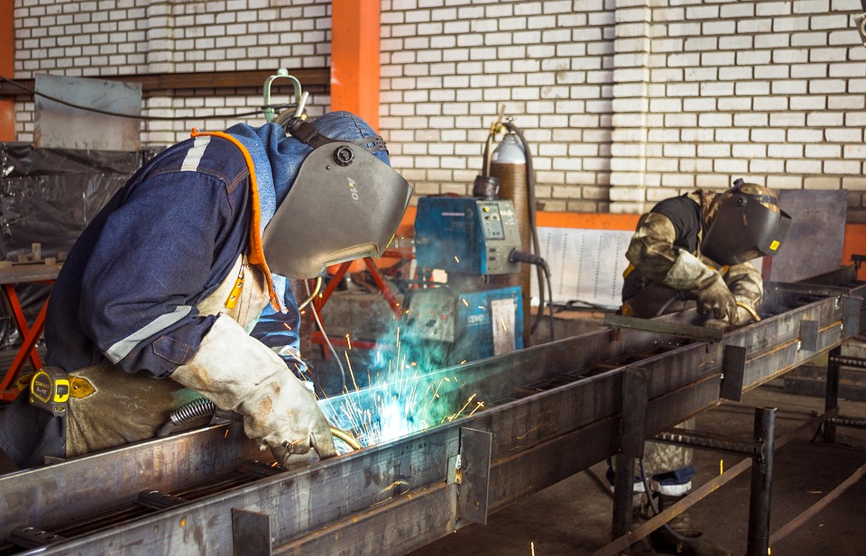 Difference Between Welding and Sheet Metal Fabrication